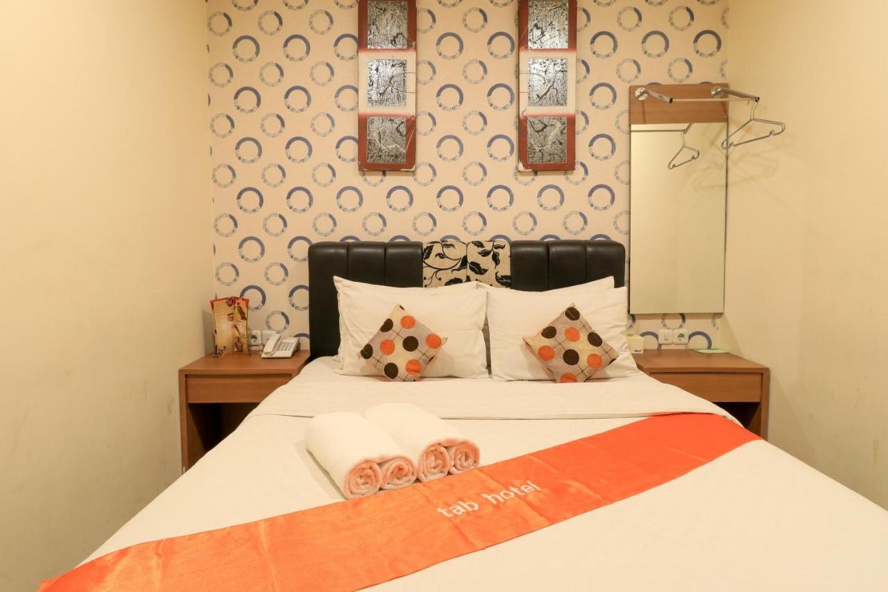 Tab Hotel Surabaya Eksteriør billede