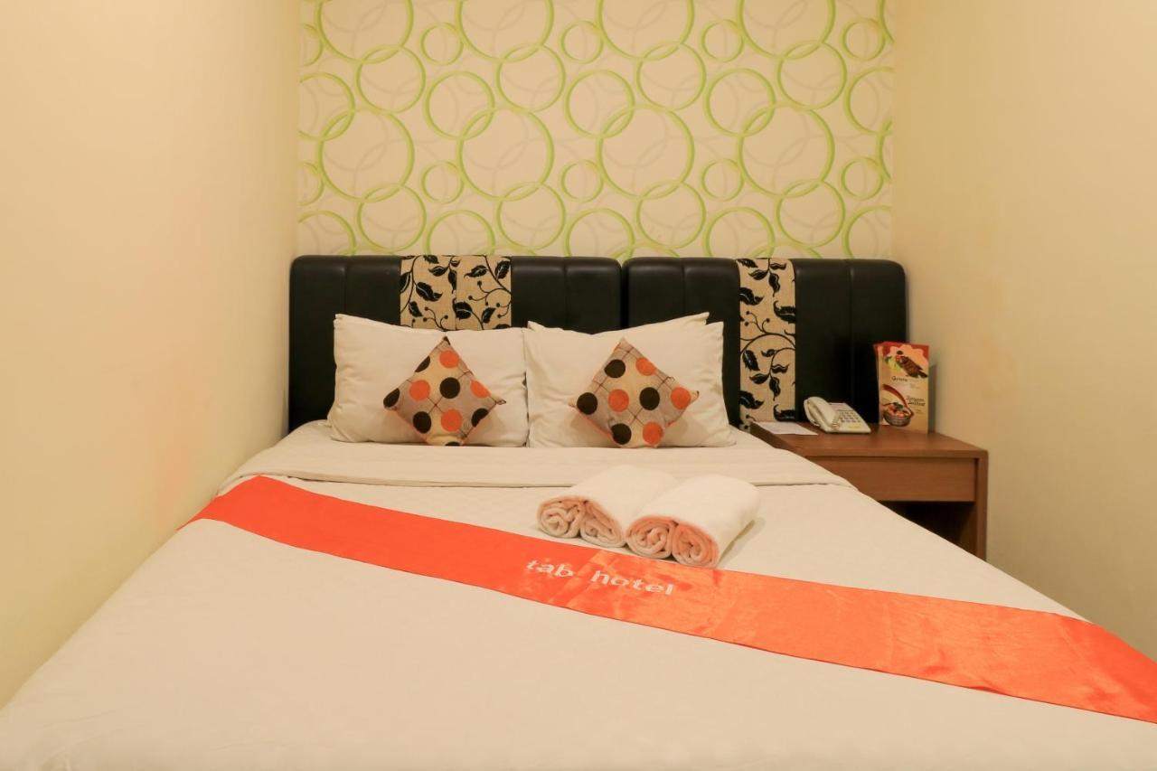 Tab Hotel Surabaya Eksteriør billede
