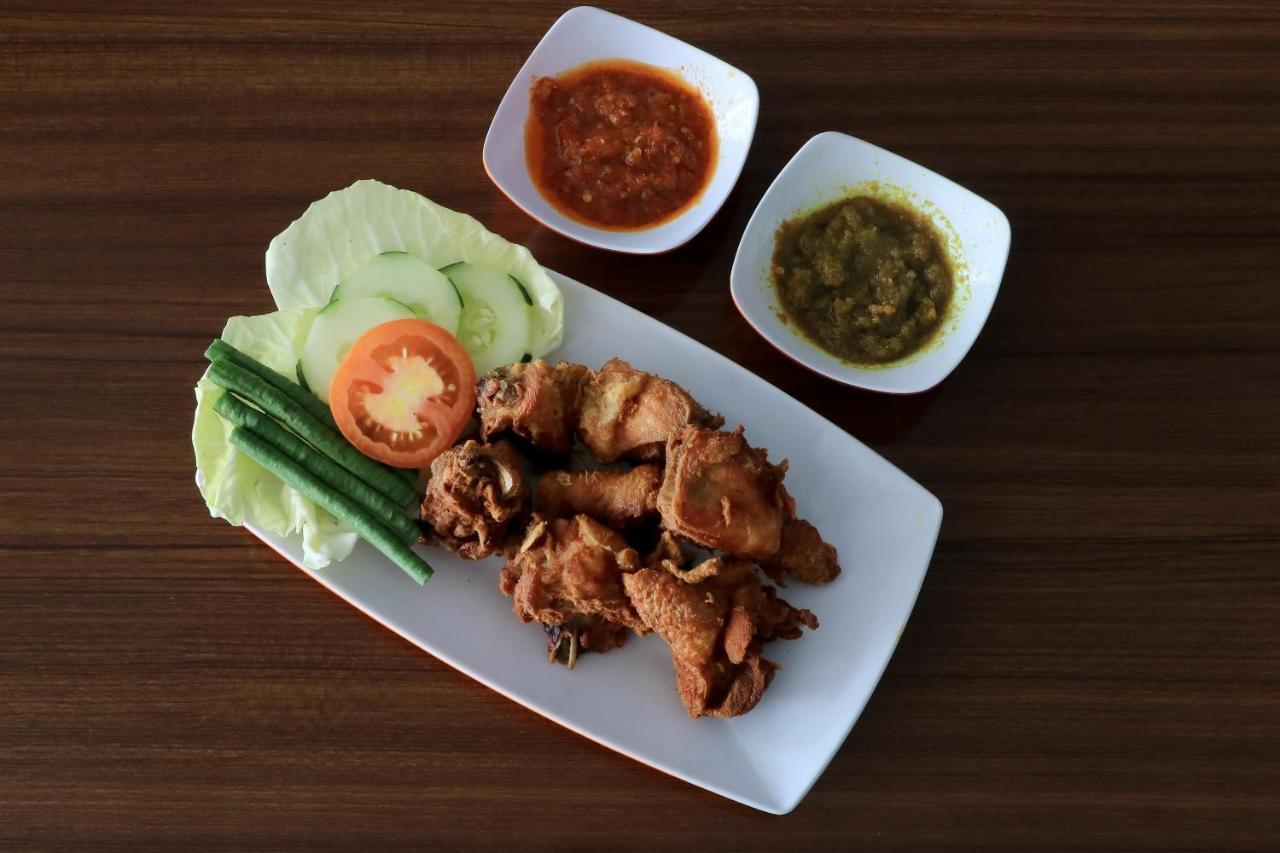 Tab Hotel Surabaya Eksteriør billede