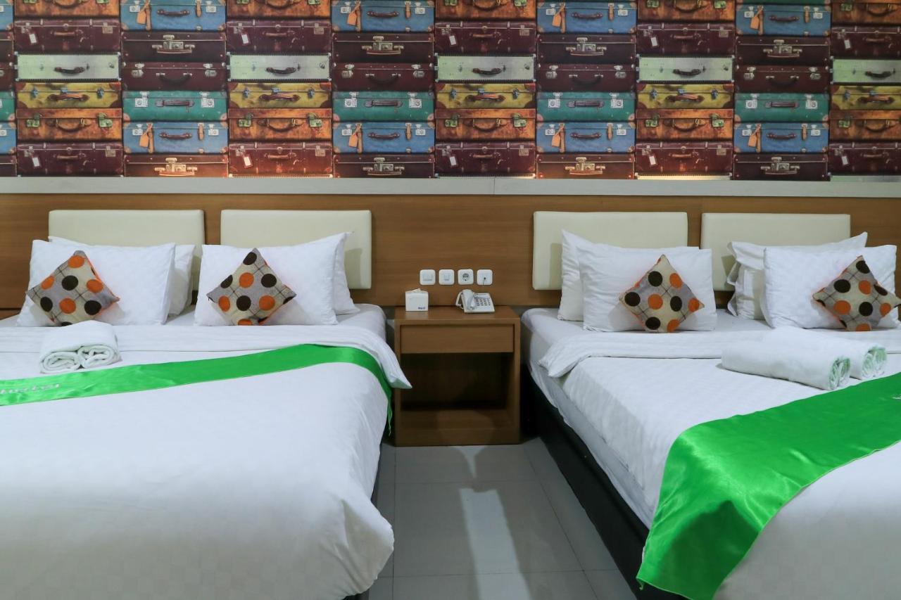Tab Hotel Surabaya Eksteriør billede